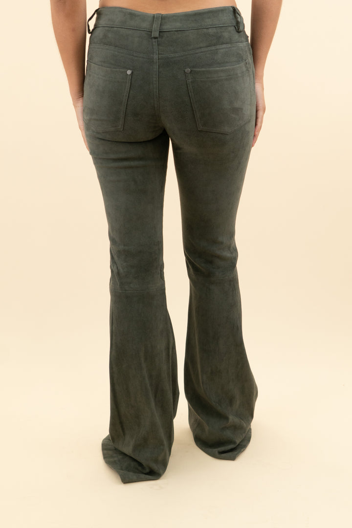 alice + olivia grey suede flare pants (4; retail $1200)