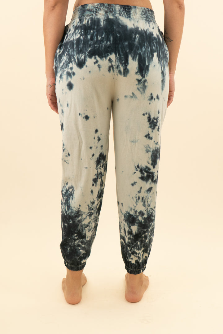 zara navy tie dye joggers (m; retail $39.90)