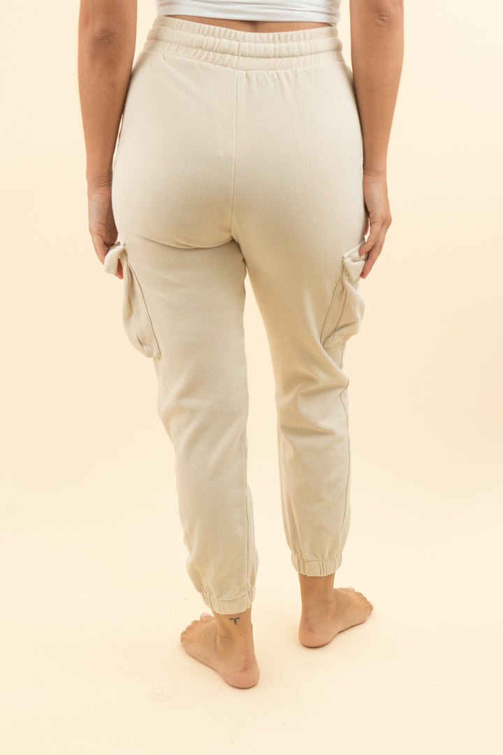 zara cream cargo joggers (s; retail $39.90)