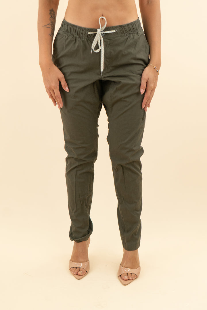 vuori army green mens pants (m; retail $128)