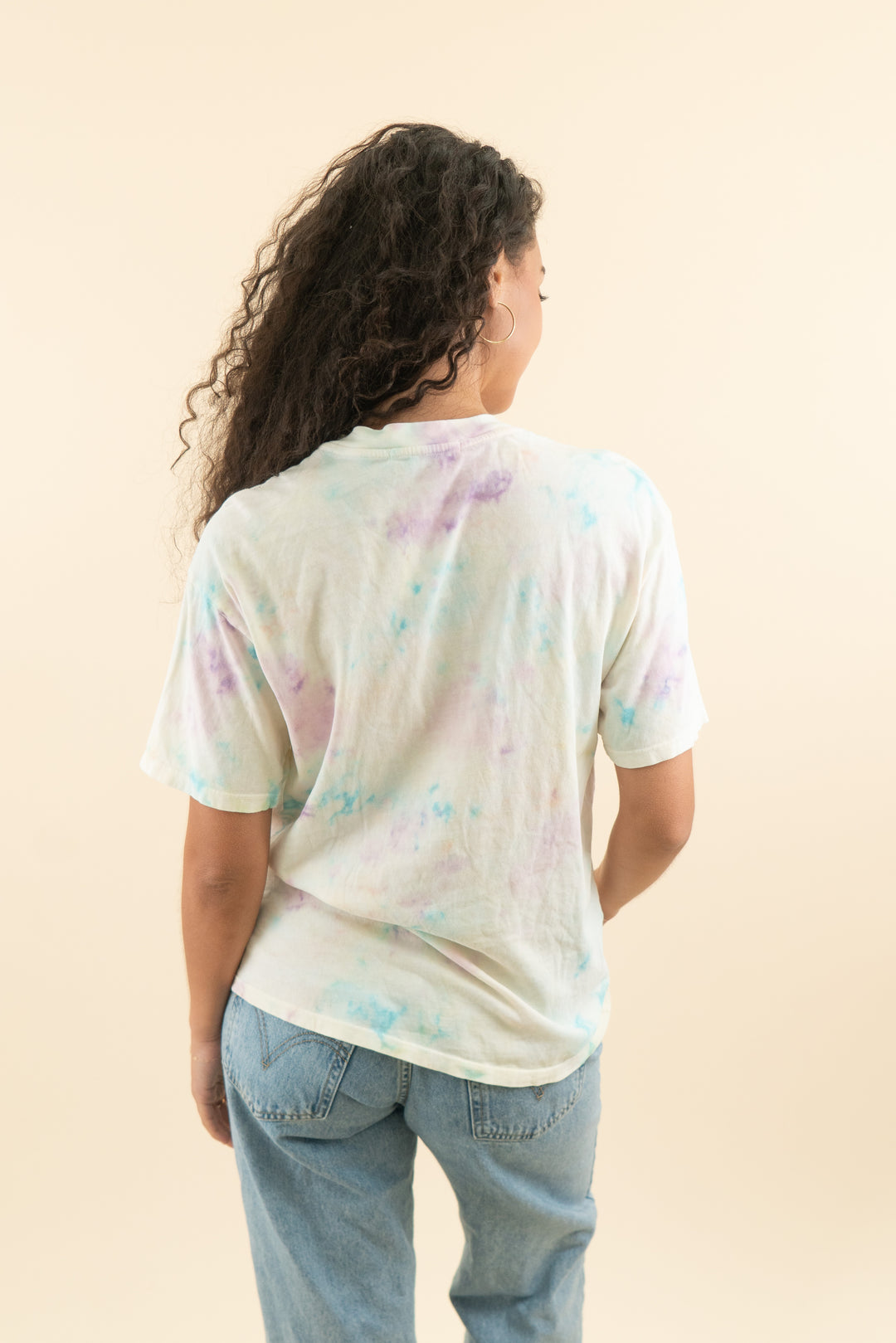 daydreamer cream blue/purple tie dye tee (s; retail $60)
