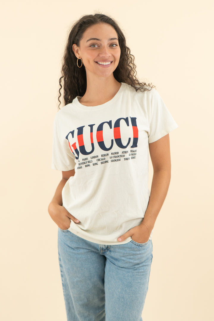 AUCTION gucci cream navy and blue logo cities tee (s)