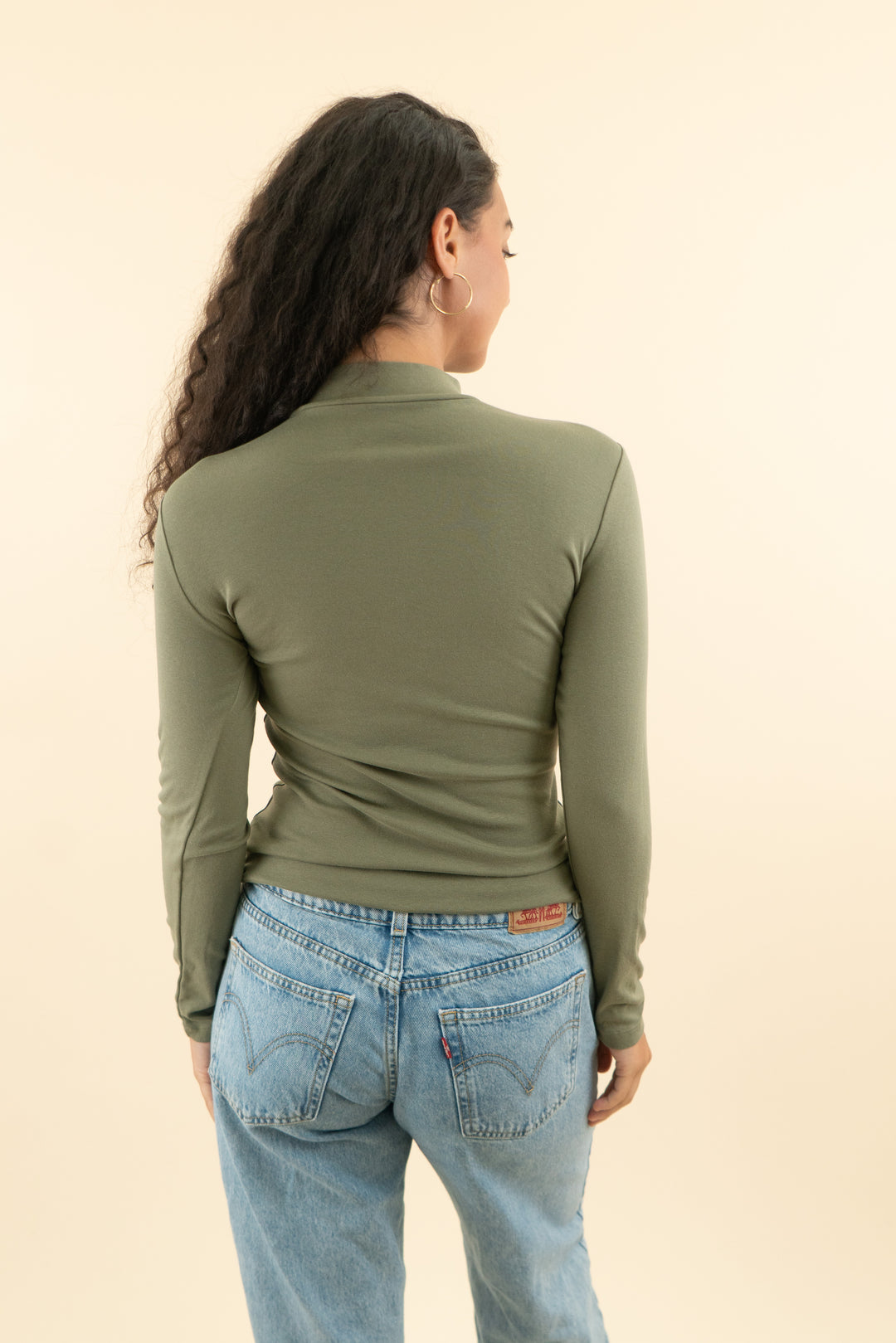 mangopop olive green long sleeve turtleneck top (m; retail $25)