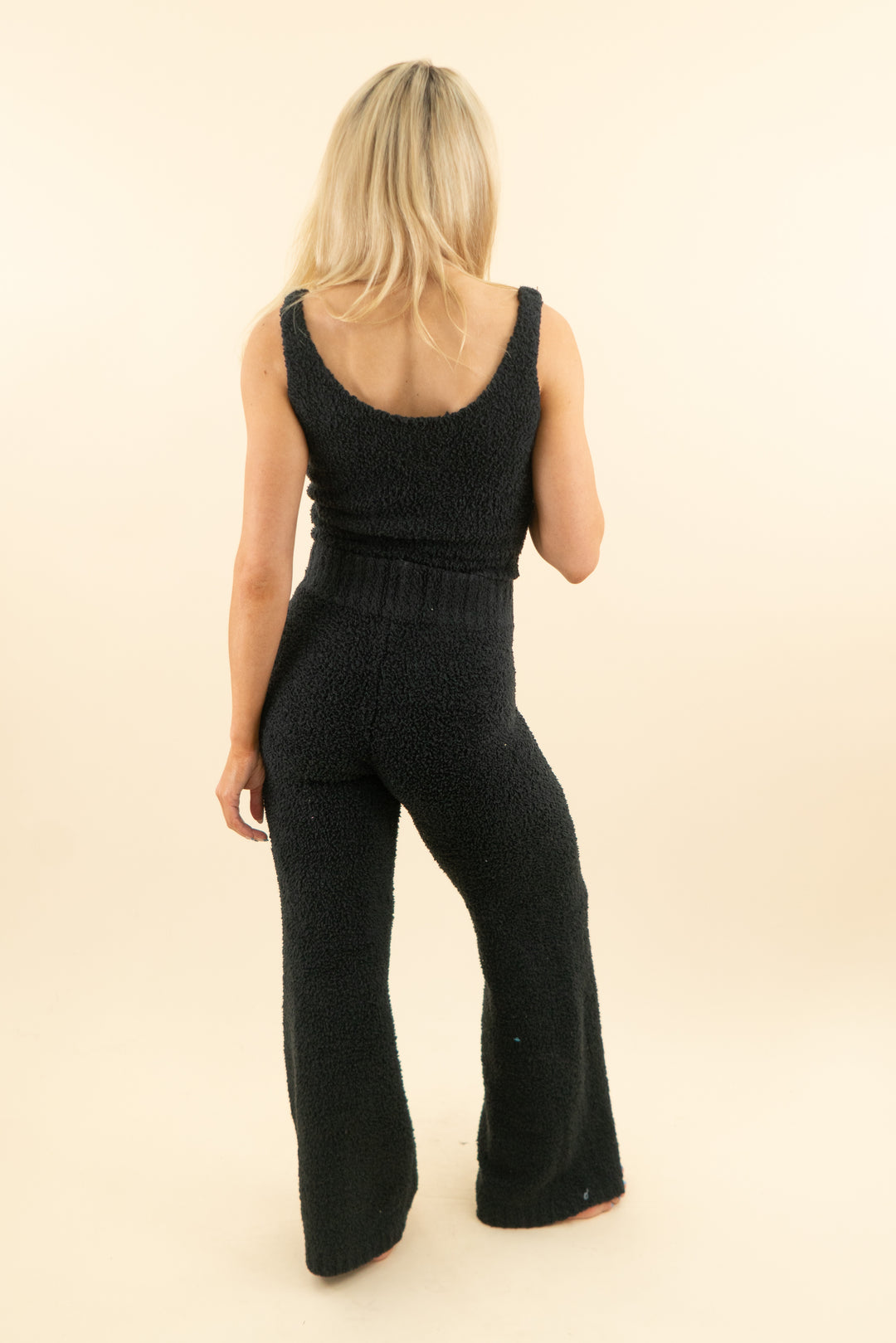 AUCTION skims black cozy knit tank and pants set (s/m)