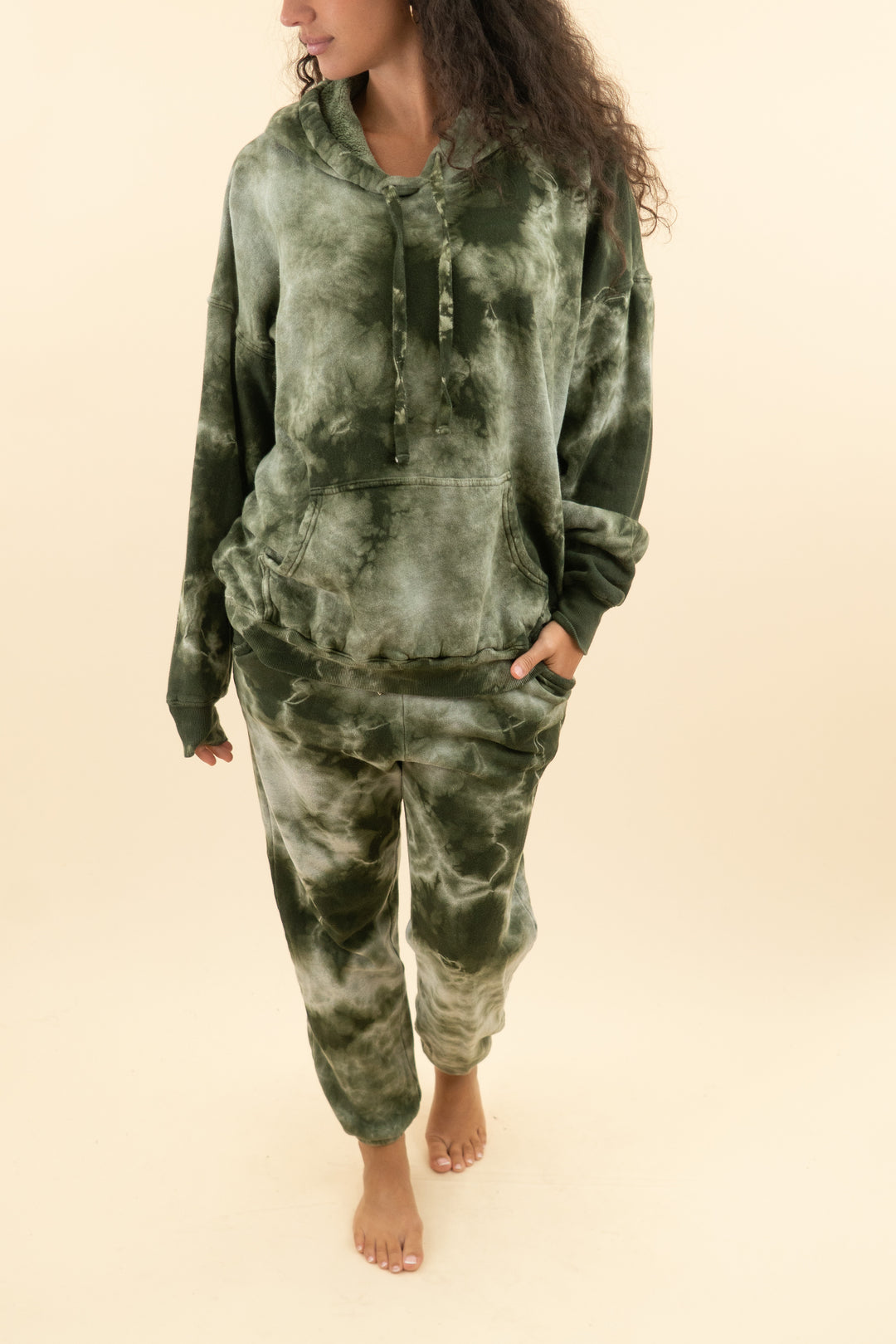 AUCTION michael stars green tie dye sweat set (s)
