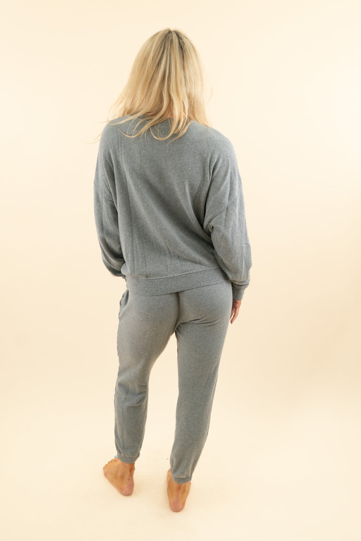 AUCTION wsly grey crewneck sweat set (s)
