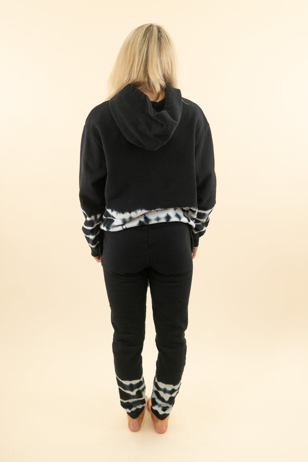AUCTION talentless black bottom tie dye hoodie sweat set (m)