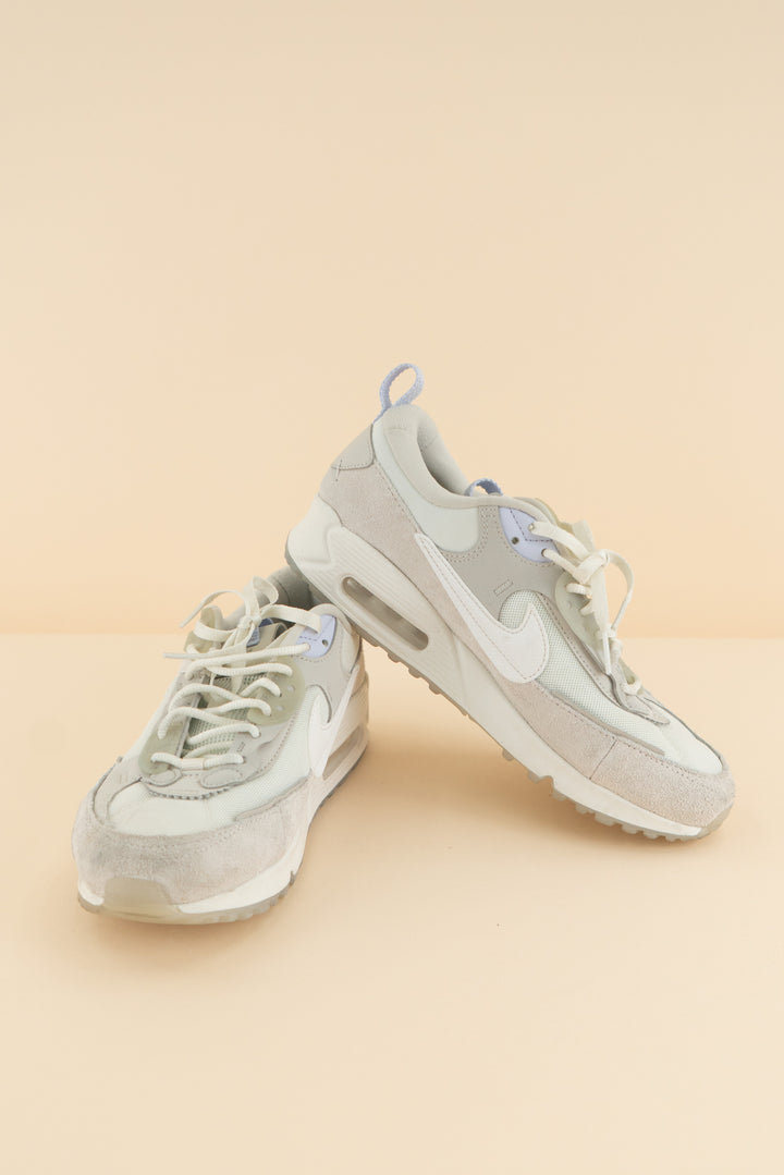 AUCTION nike off-white/lavender air max sneakers (8)