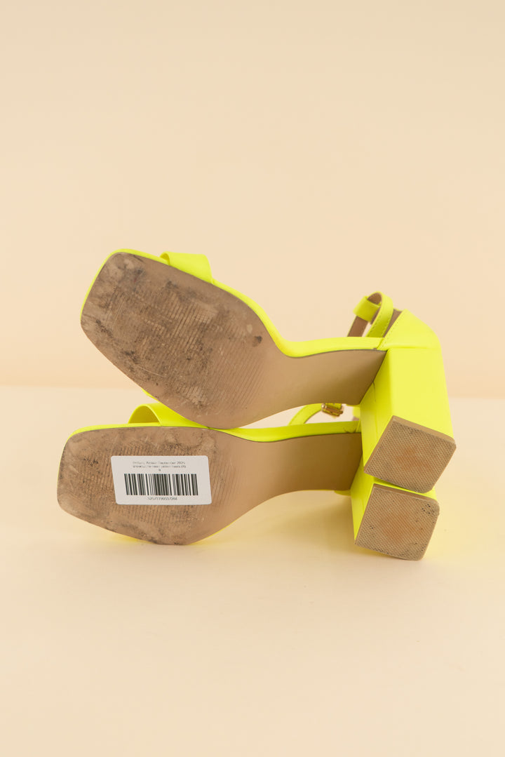 AUCTION shoedazzle neon yellow heels (8)