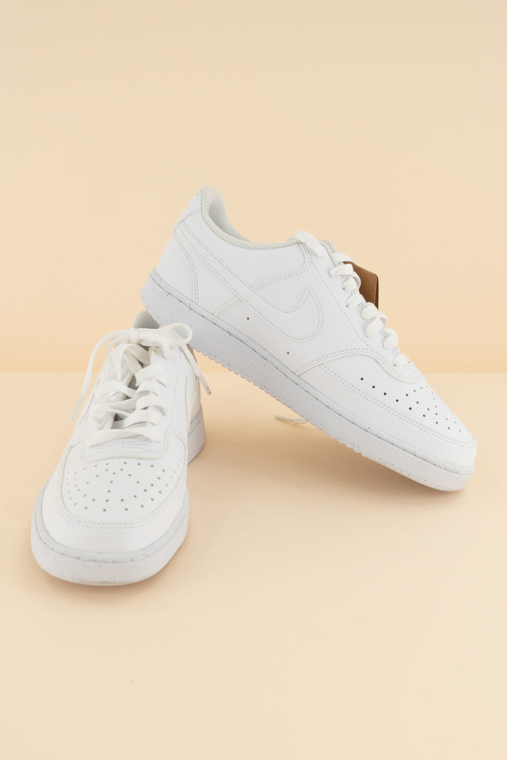 AUCTION nike white air force speckled bottom sneakers (8)