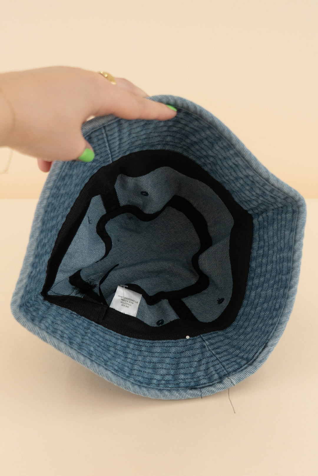 AUCTION medium wash denim bucket hat (os)