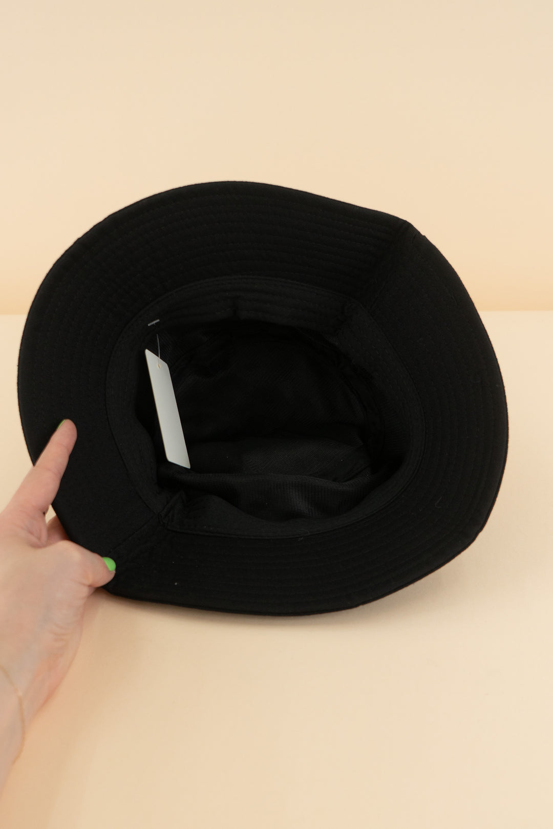 AUCTION black "daddy t" bucket hat