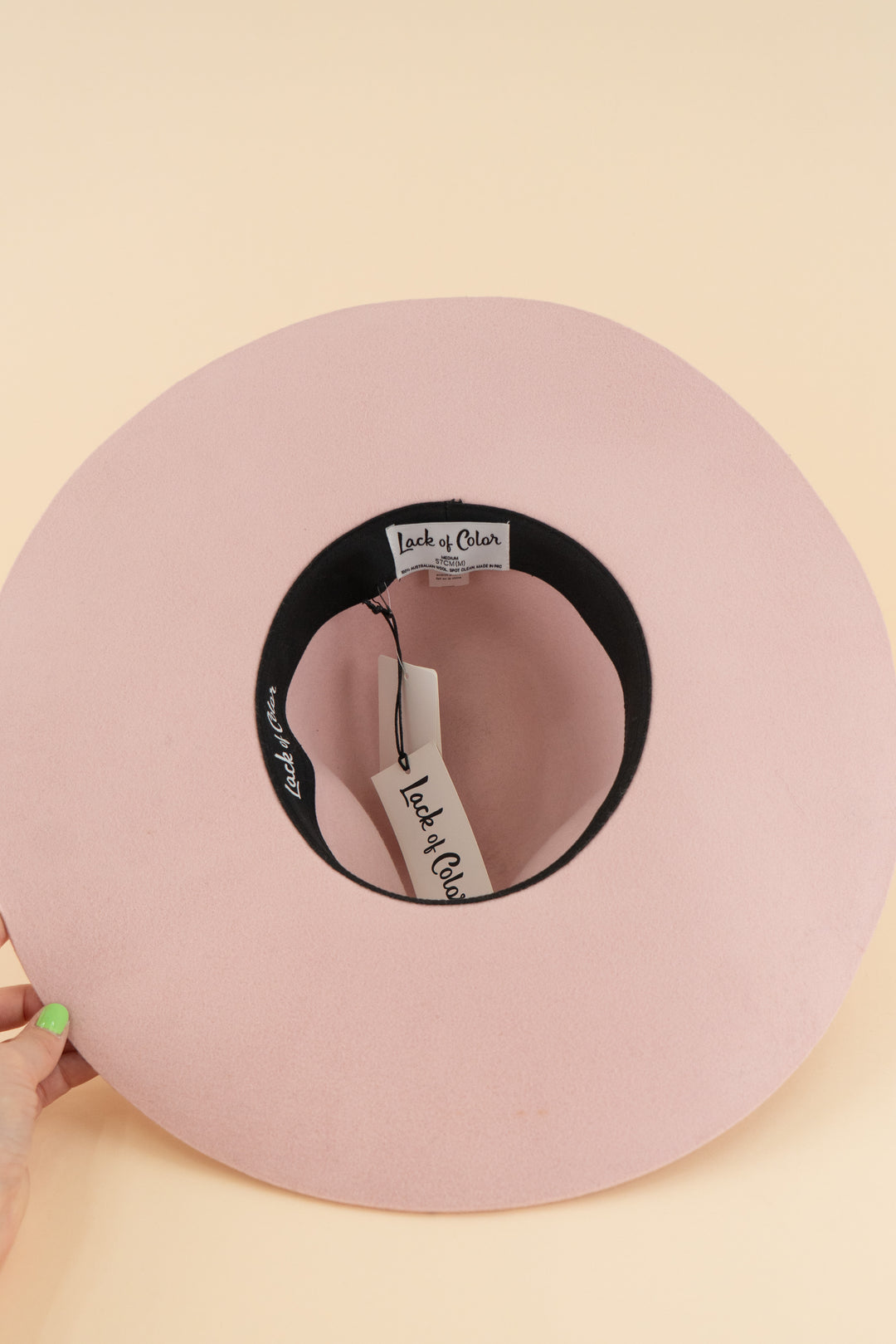 AUCTION lack of color light pink fedora hat with ribbon (m)