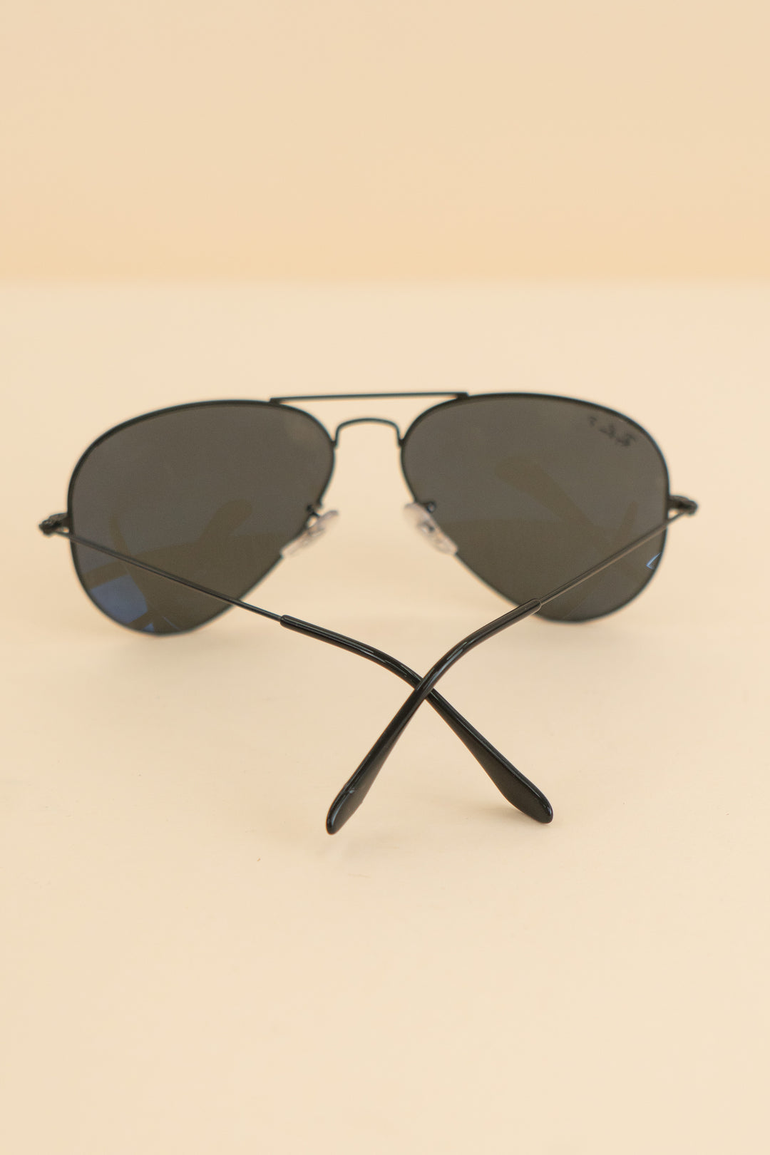 AUCTION rayban black aviator sunglasses (os)