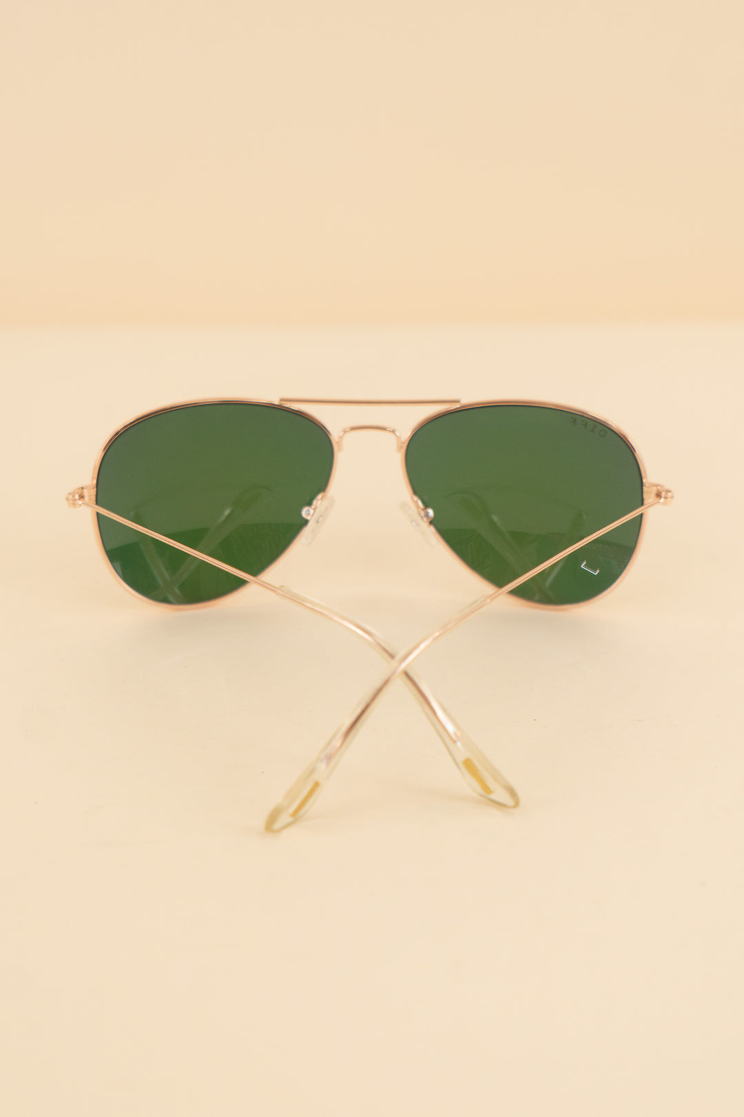 AUCTION diff rose gold hot pink plolarized lens aviator sunglasses (os)