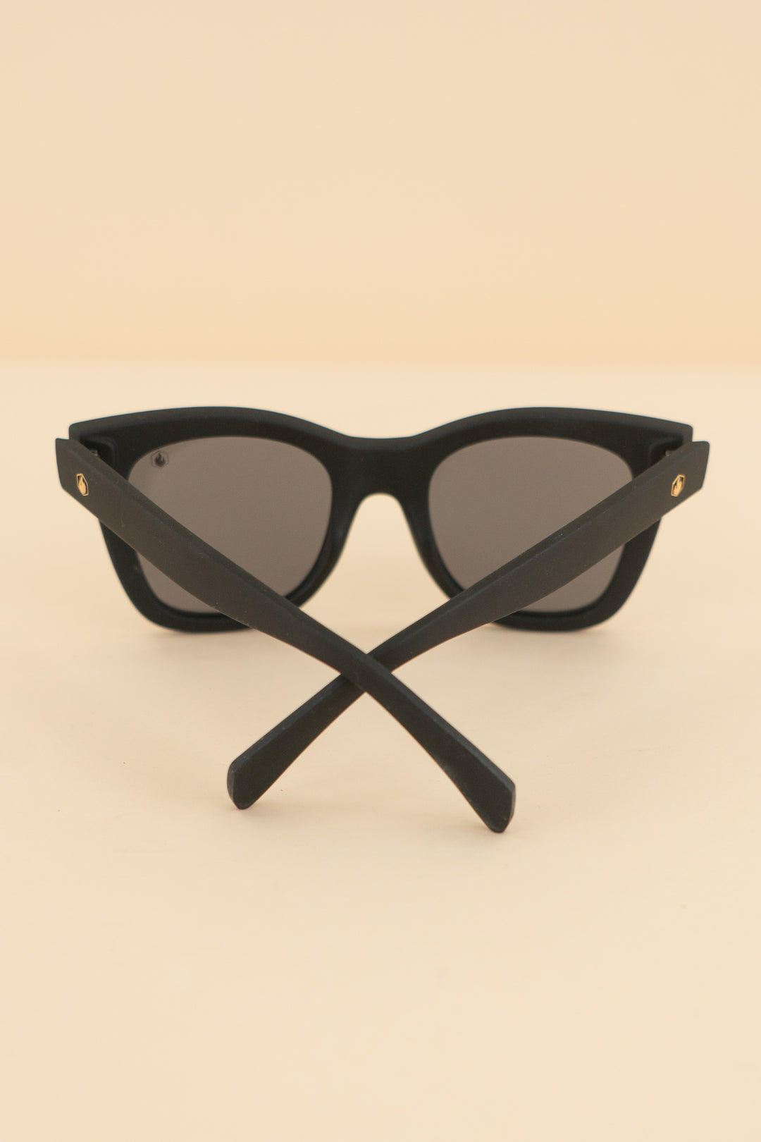 AUCTION american bonfire black matte oversized square sunglasses (os)