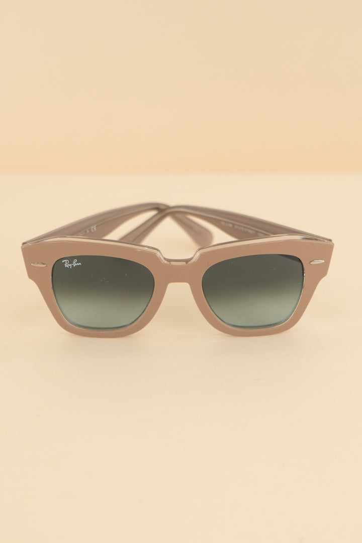 AUCTION ray ban taupe square oversized sunglasses (os)