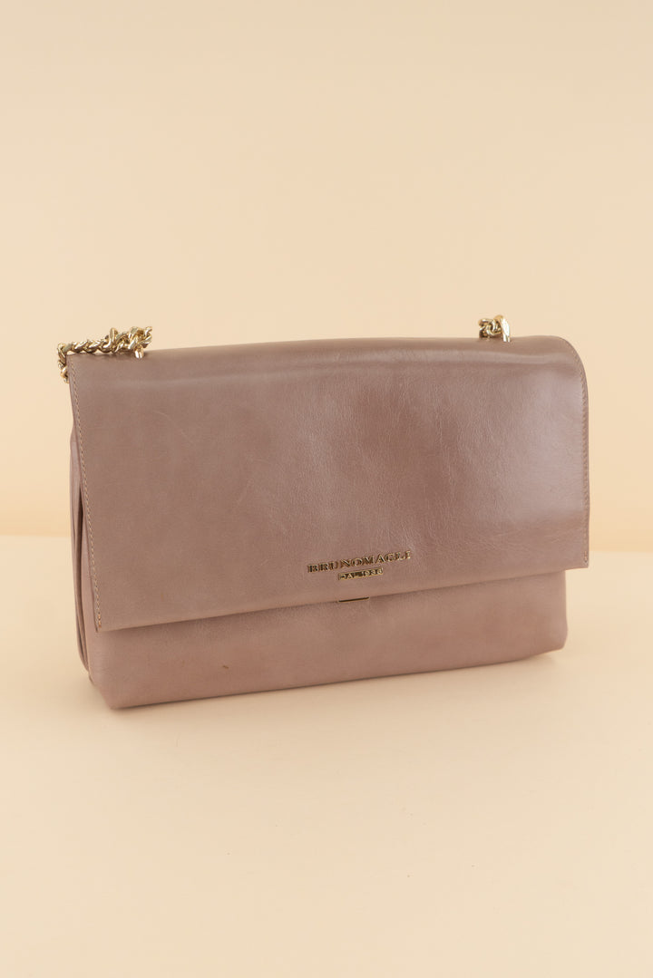 bruno magli mauve leather chain shoulder bag (retail $325)