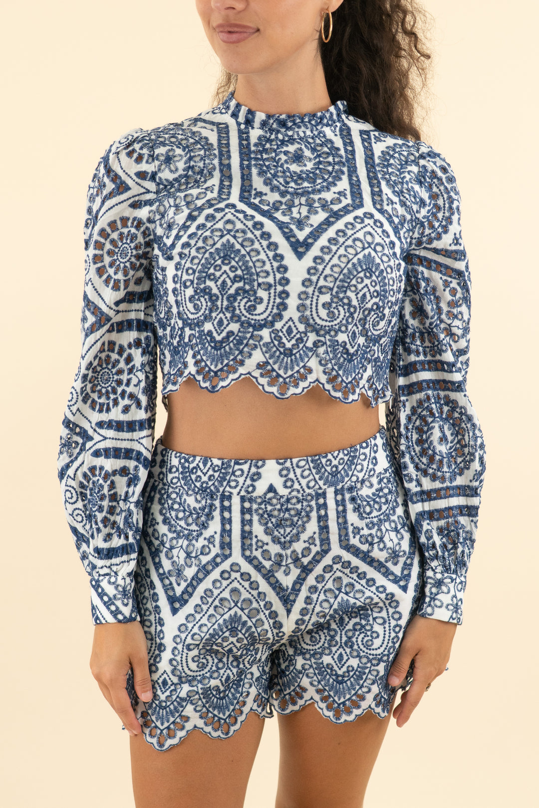 minkpink blue/white emilee anglaise top and shorts set* (m)