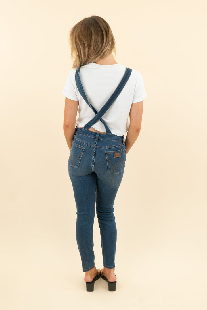 AUCTION wrangler dark wash skinny denim overalls (27)