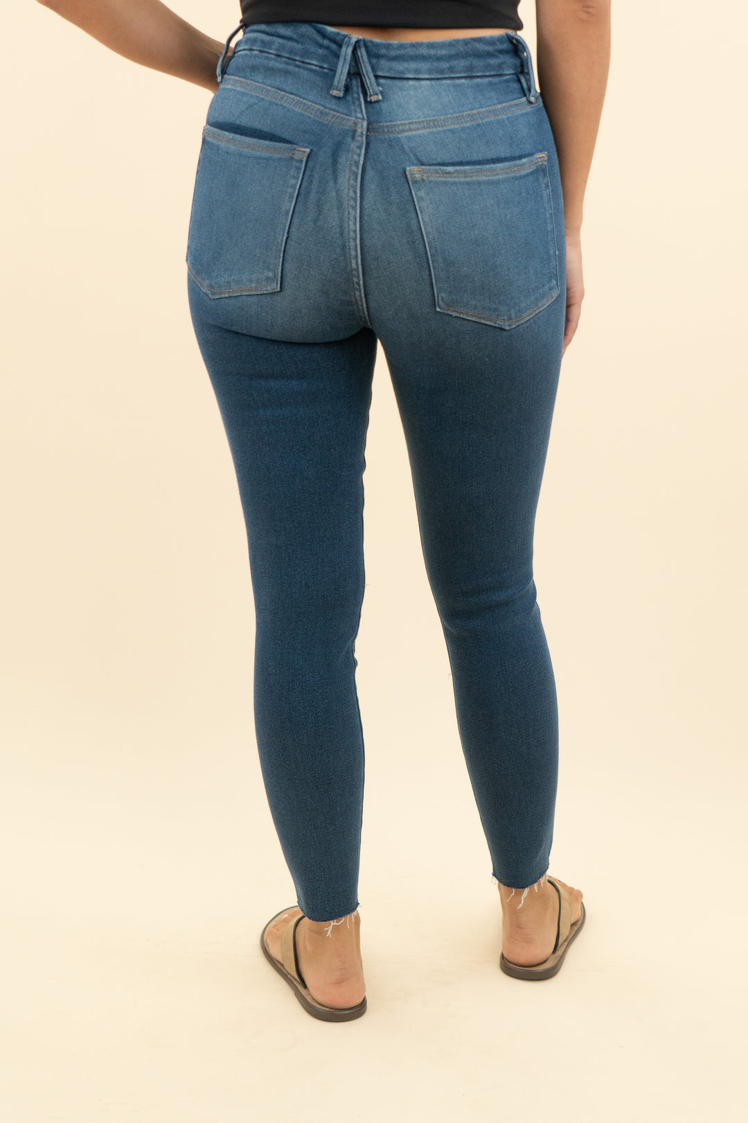 good american good leg fray jeans* (4; retail $169)