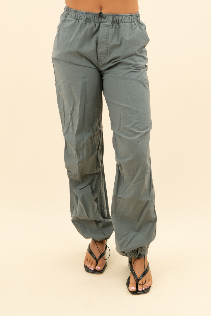 zara slate grey texture pants (0; retail $59.90)
