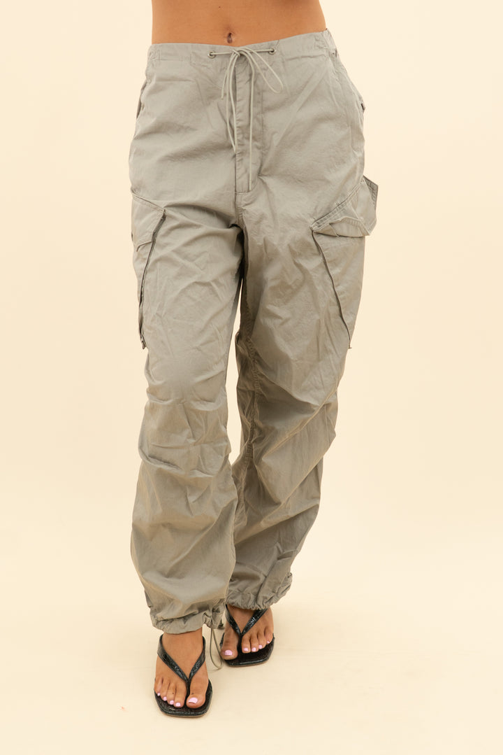 AUCTION agolde taupe cargo joggers (xs)