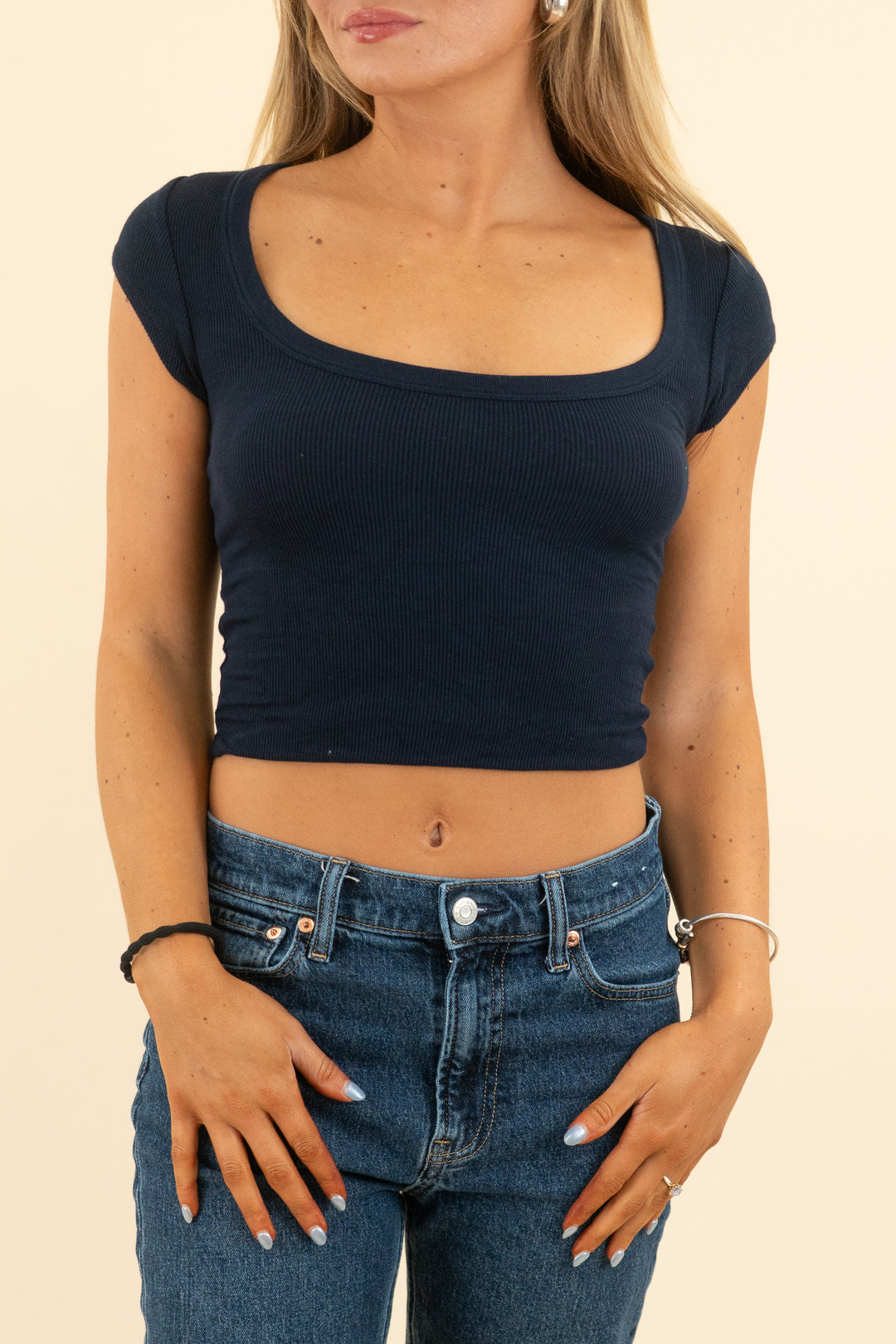 garage navy ribbed scoop neck short sleeve t-shirt (xs; retail $30)