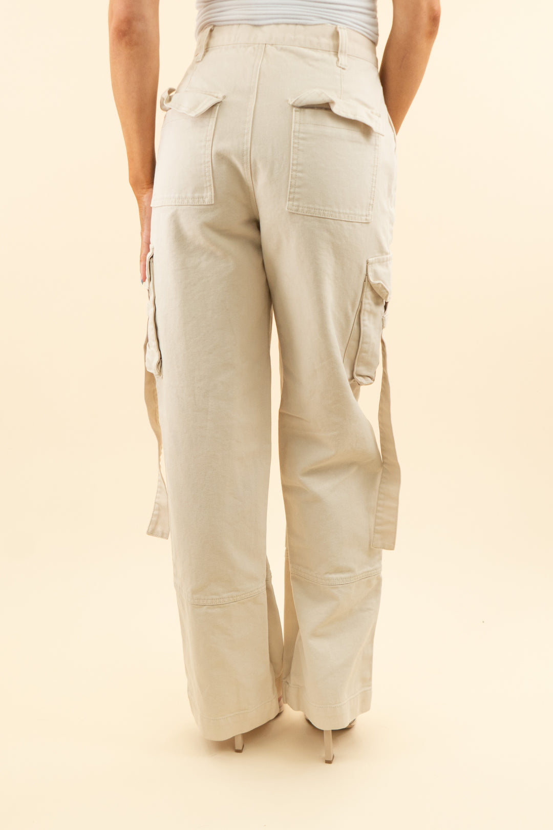 AUCTION naked wardrobe cream cargo jeans (xs)