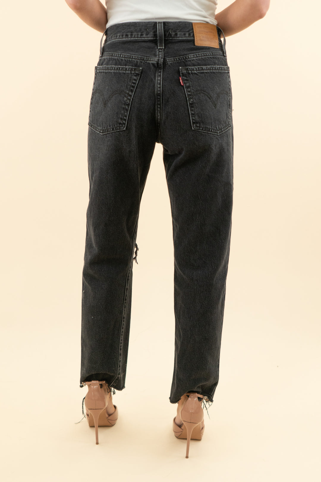 levis premium black wedgie straight jeans (26)