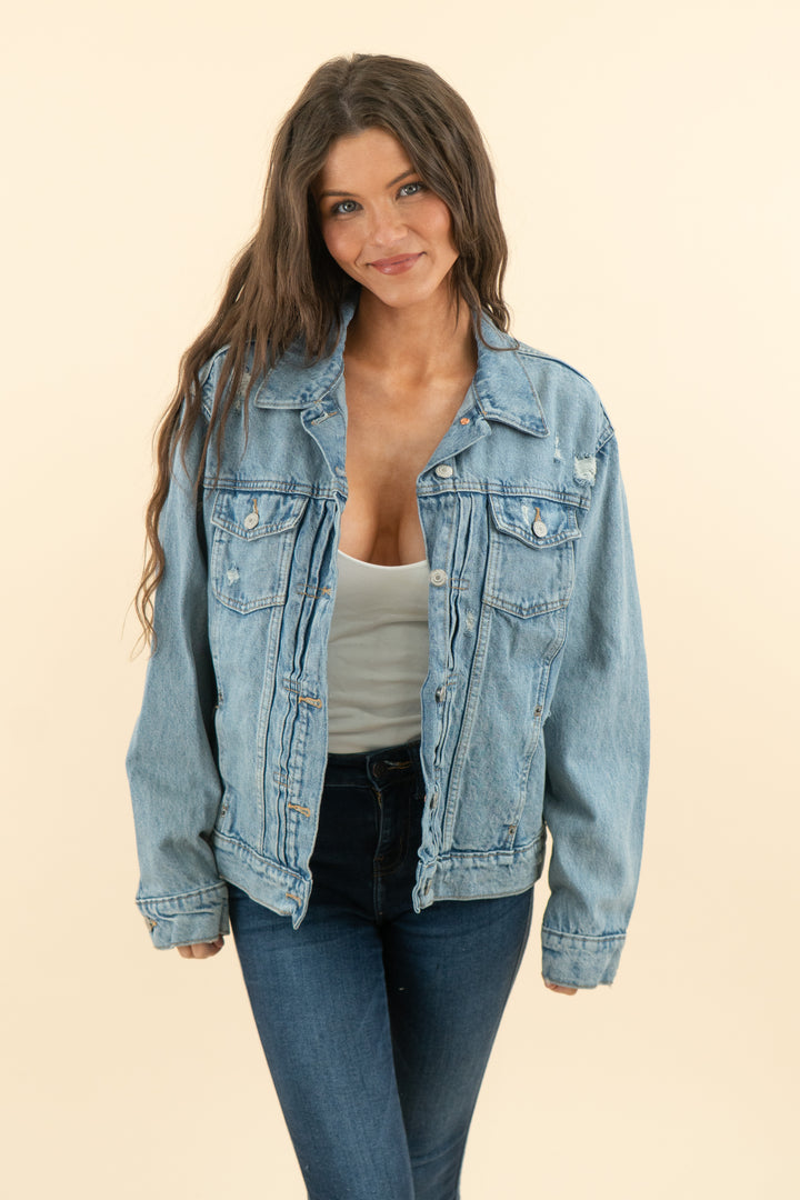 AUCTION tinsley allison medium wash slight distressed alabama jean jacket (l)