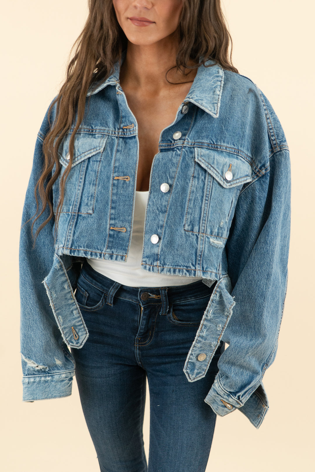 AUCTION zara medium washed slight distressed cropped jean jacket (s)