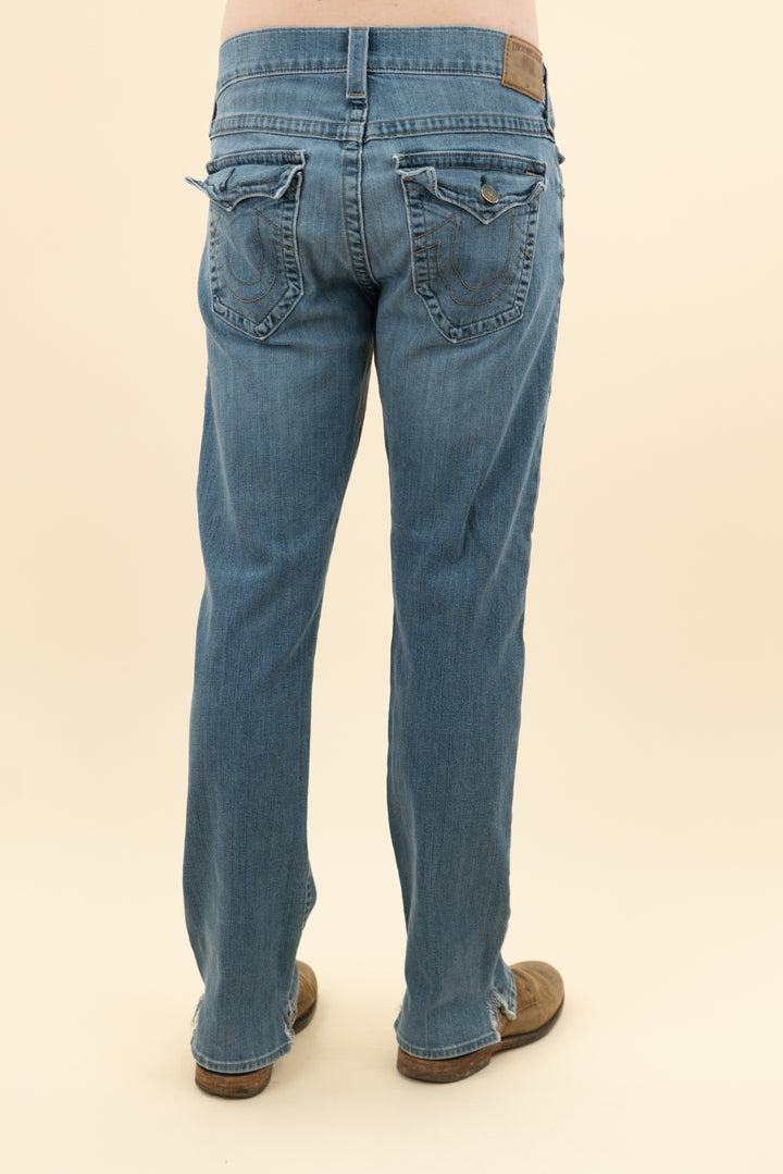 AUCTION true religion light wash relaxed straight jeans (33)- JASON
