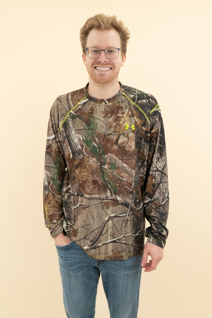 AUCTION under armour camo long sleeve loose top (l)- JASON