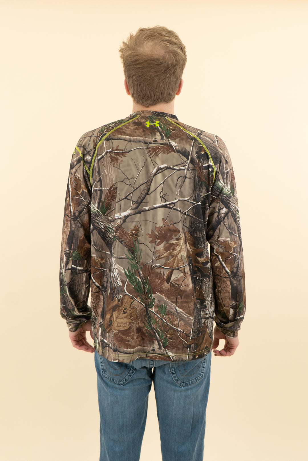 AUCTION under armour camo long sleeve loose top (l)- JASON