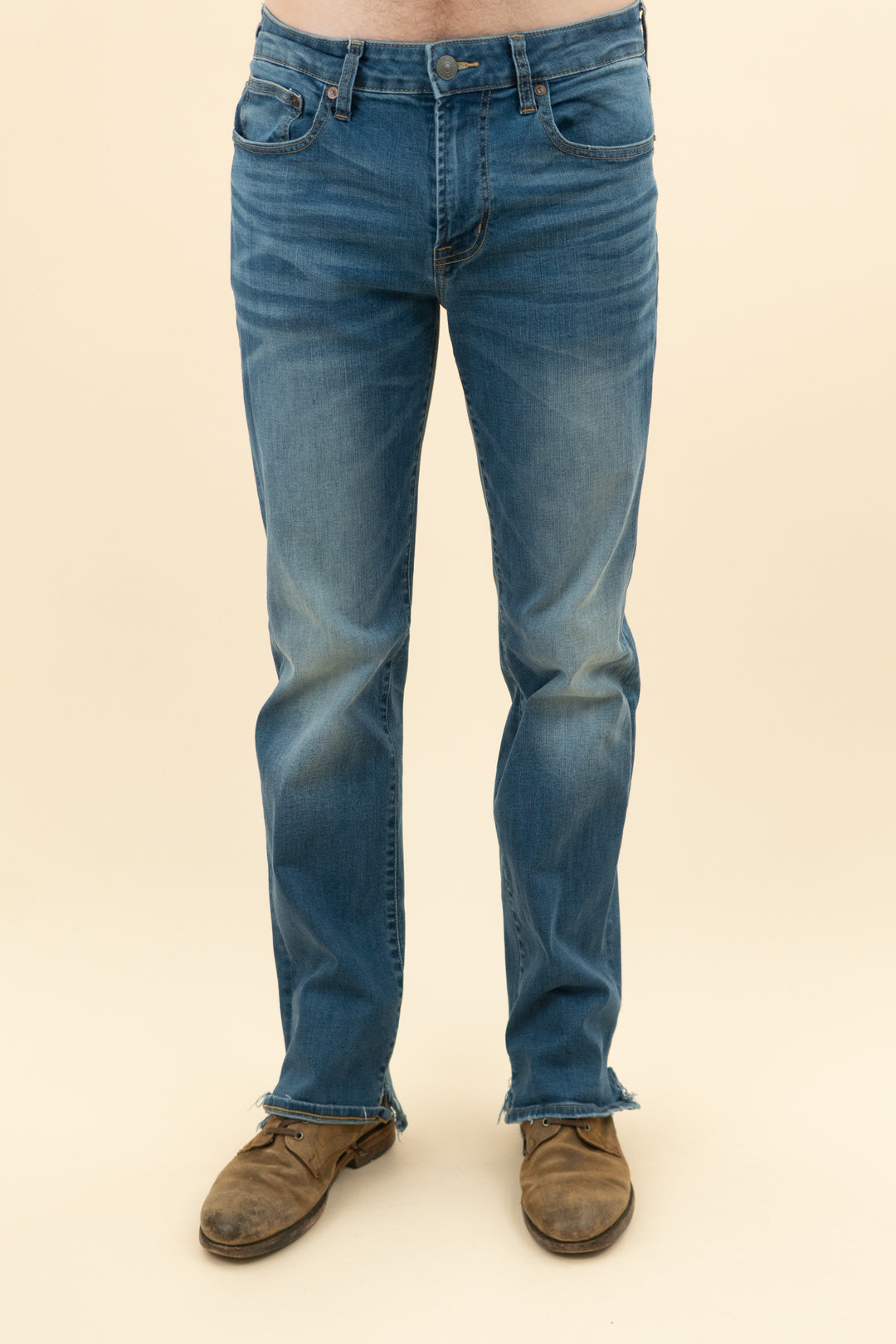 AUCTION american eagle medium wash original bootcut jeans (32x34)- JASON