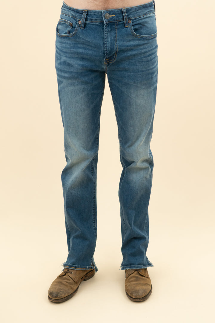 AUCTION american eagle medium wash original bootcut jeans (32x34)- JASON