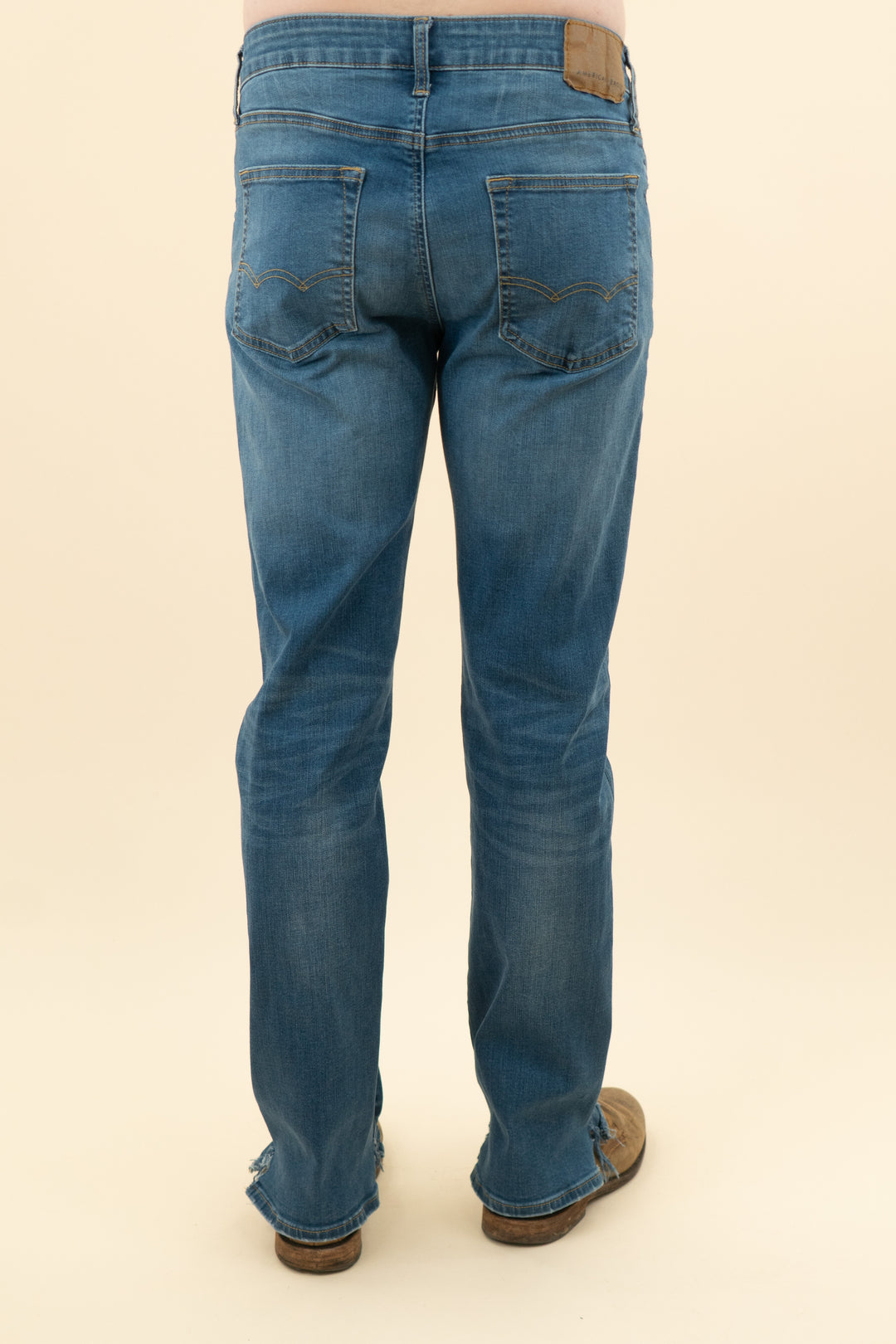 AUCTION american eagle medium wash original bootcut jeans (32x34)- JASON