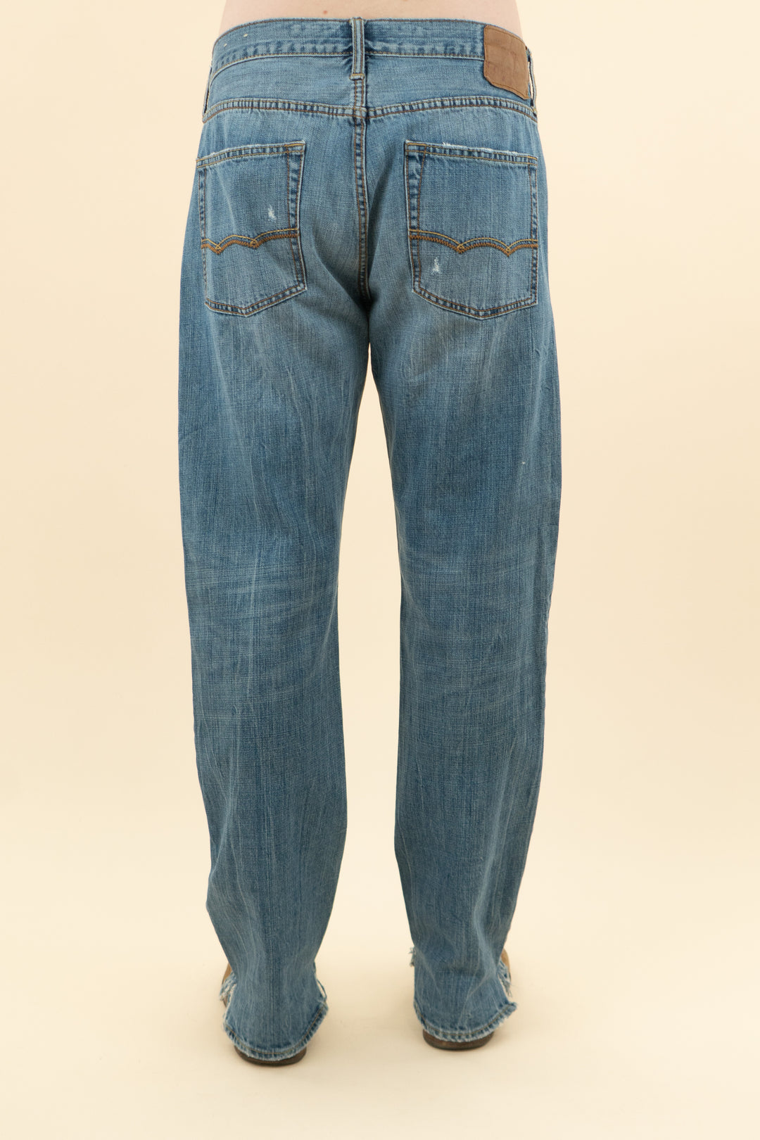 AUCTION american eagle medium wash original straight distressed jeans (34)- JASON