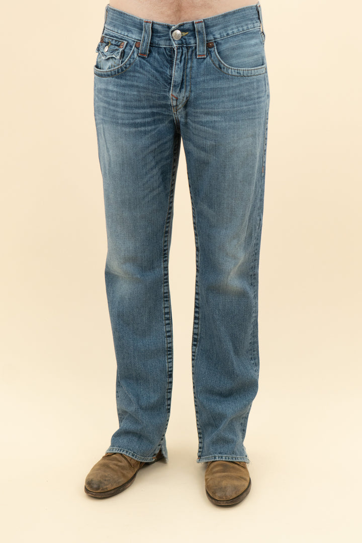 AUCTION true religion medium wash bootcut jeans (32)- JASON