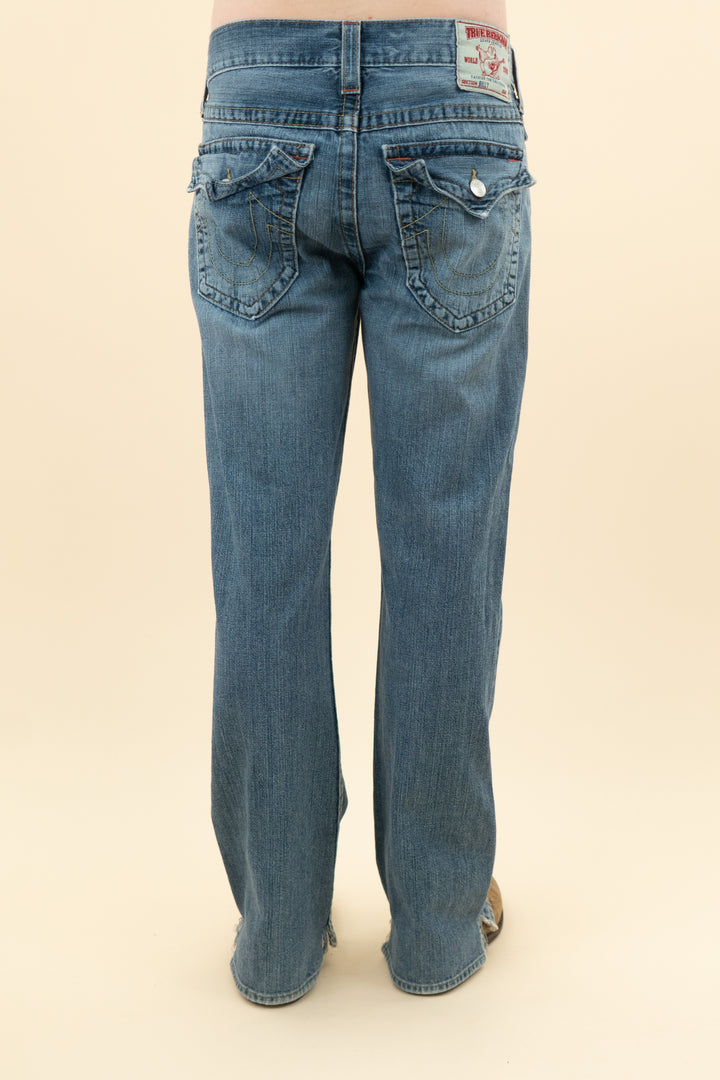 AUCTION true religion medium wash bootcut jeans (32)- JASON