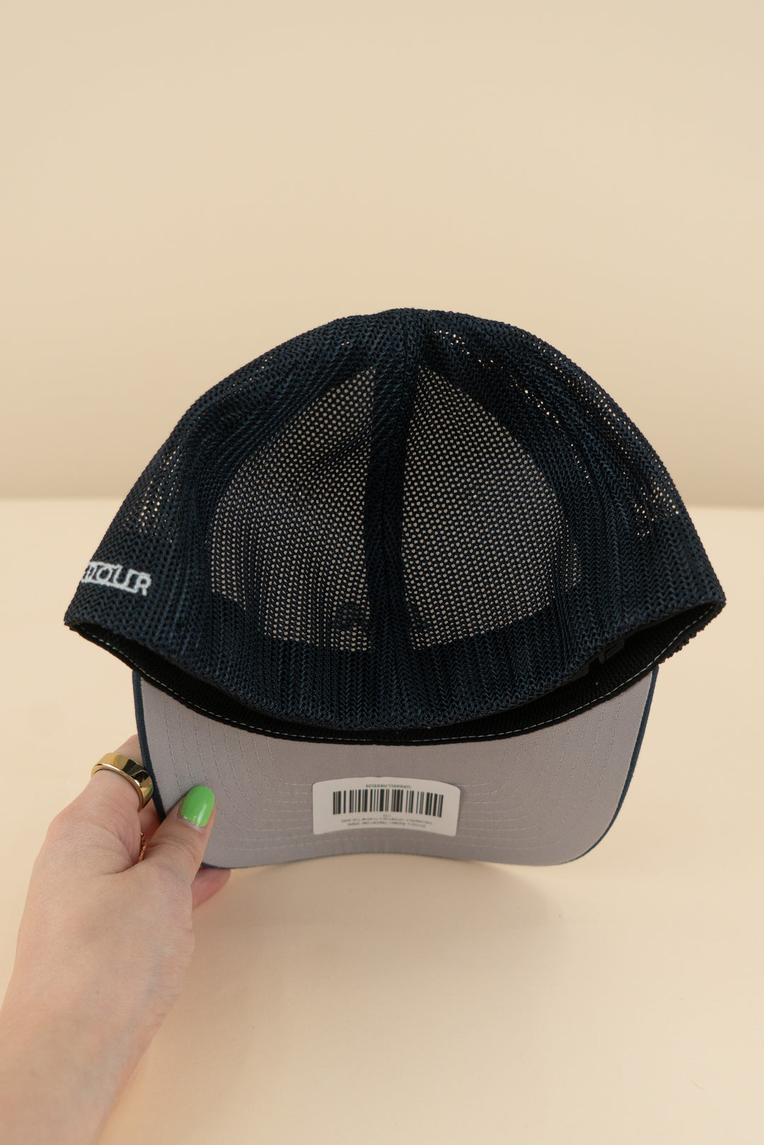 AUCTION troubadour white/navy trucker hat (os)- JASON