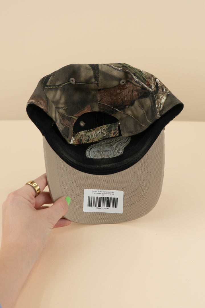AUCTION nfl tennessee titans camo hat (os)