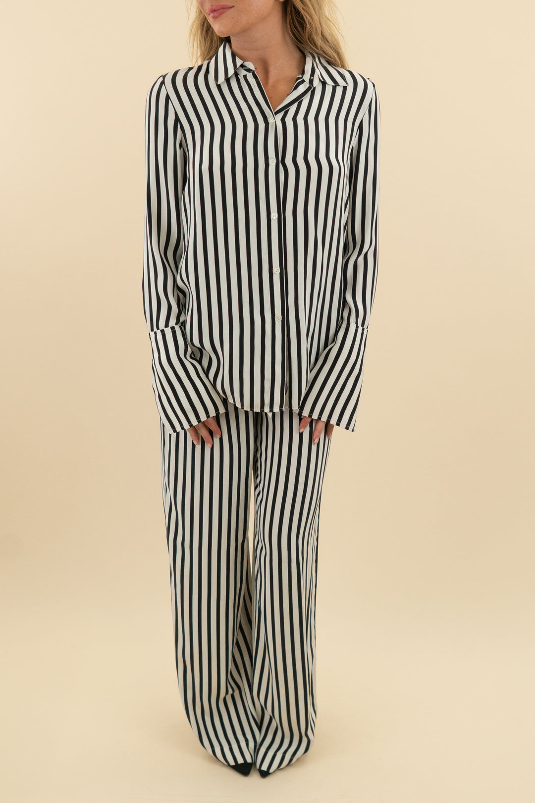 frame black and white stripe pant set (xs; retail $548)