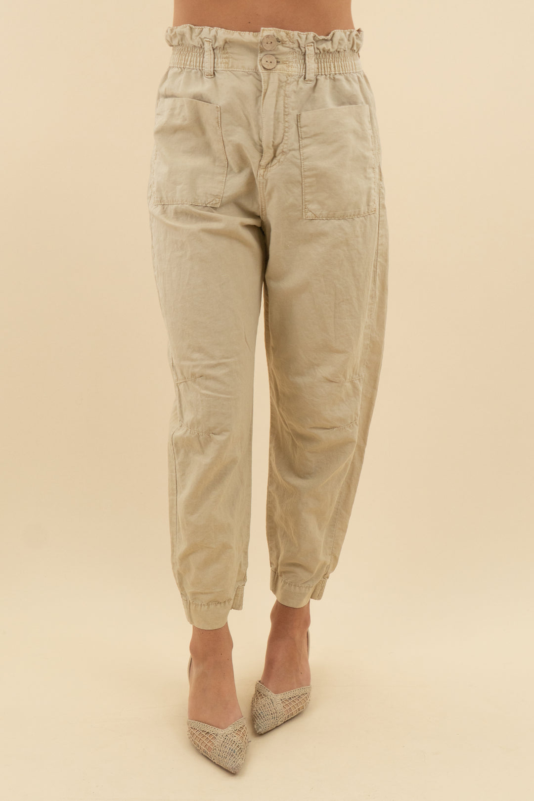 zara light tan cargo paper bag waist cargo pants (0; retail $49.90)