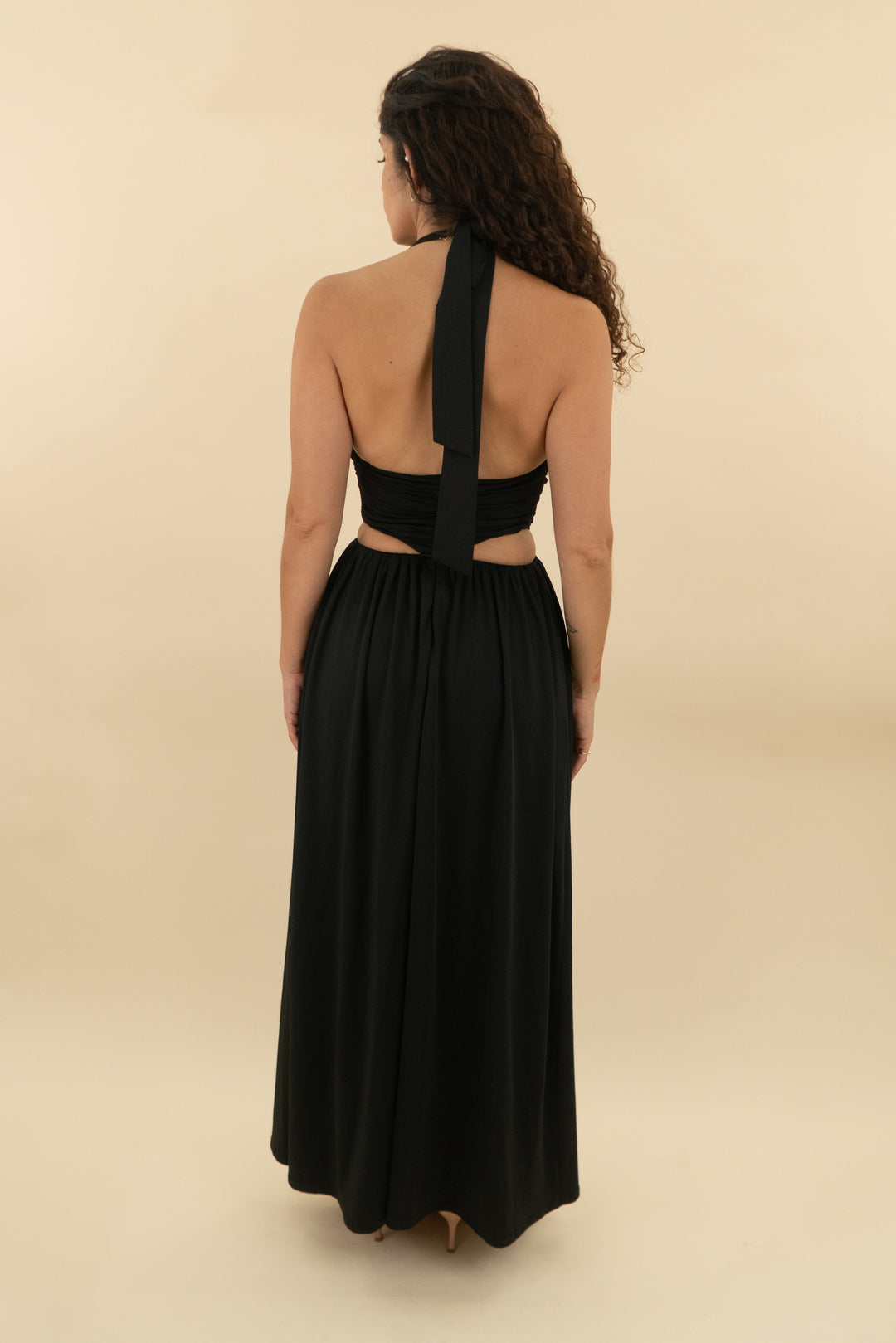thatssofetch black halter cut out maxi dress (2; retail $90)