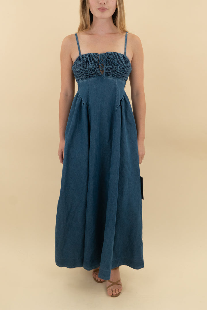 lulus dark wash denim smocked midi dress nwt (xs: retail $65)