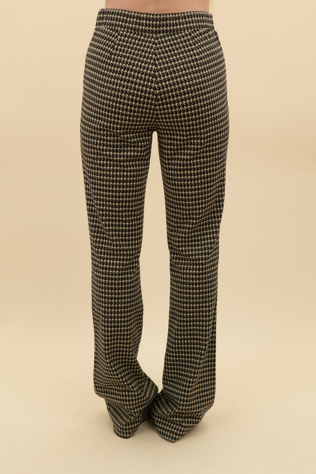 sanctuary brown houndstooth knit flare pants (xs; retail $89)