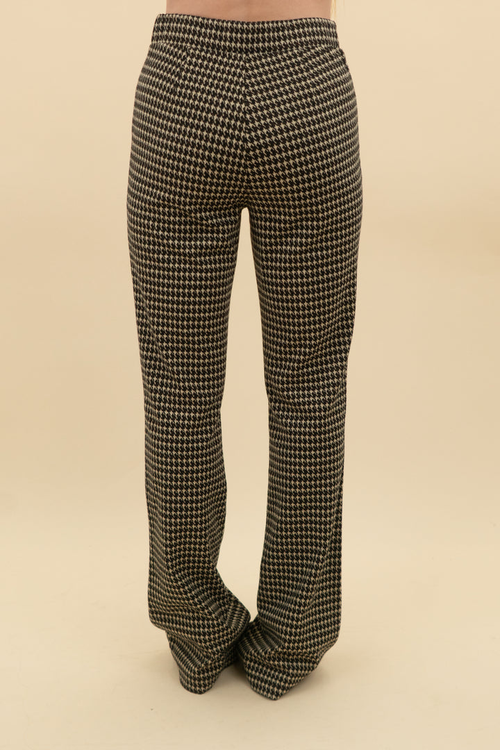 sanctuary brown houndstooth knit flare pants (xs; retail $89)
