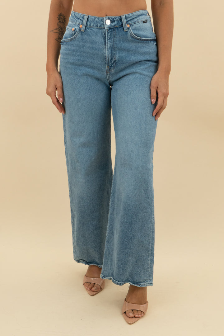 mavi mid rise wide leg denim (27; retail $104)